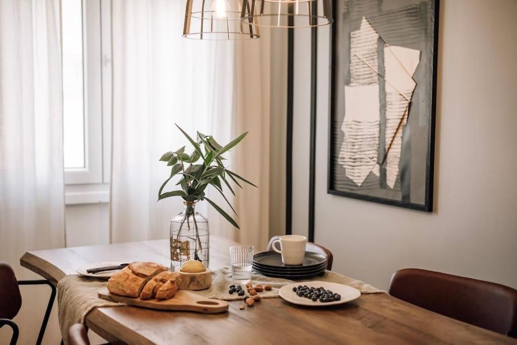 Apartment Soum - 2 Bedrooms In Alvalade Lissabon